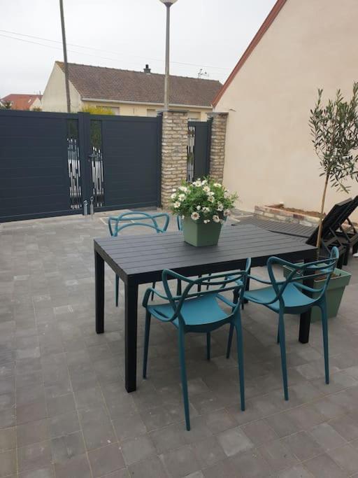 Maisonnette Individuelle Pour 4 Personnes 2 Chambres Terrasse - Design & Haute Qualite Bourbourg Exterior photo